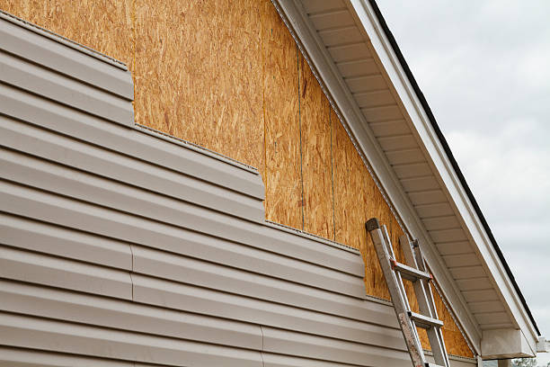 24/7 Emergency Emergency Siding Repair experts in New Castle, IN